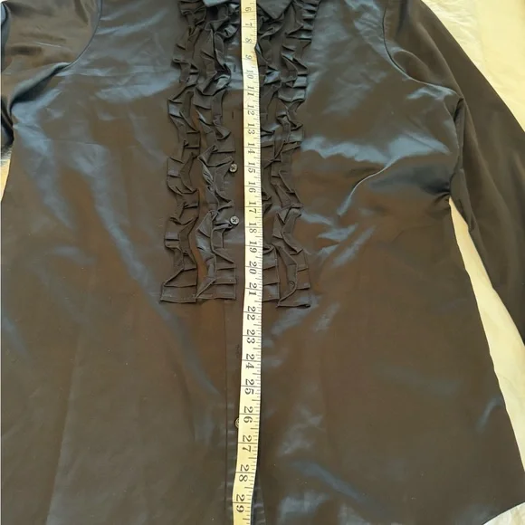 Tahari women’s black satin tuxedo shirt size L - Picture 8 of 8